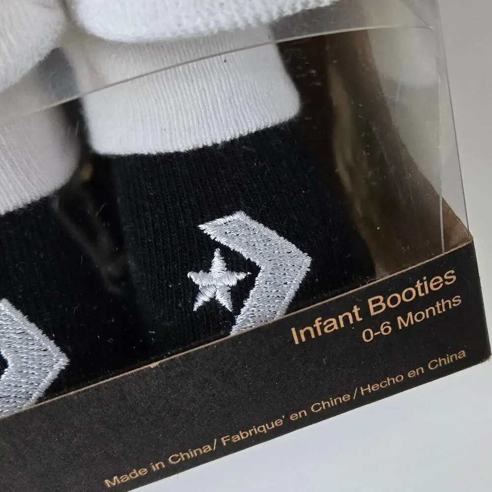 Converse All Star NEW 4-Pack Infant Booties Socks Size 0-6 Months NIB Gift Box